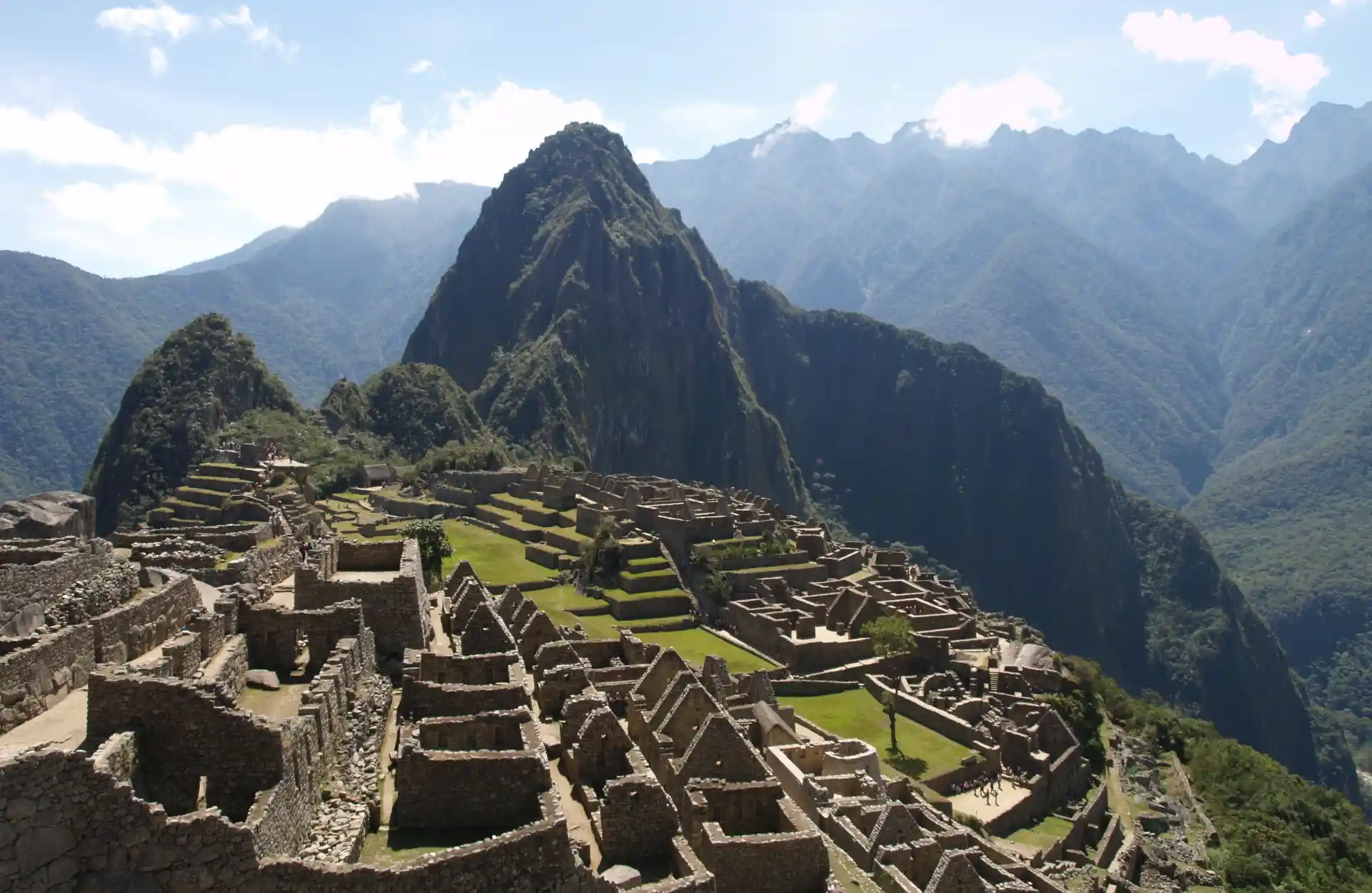 Machu Picchu's classical postard-type photo